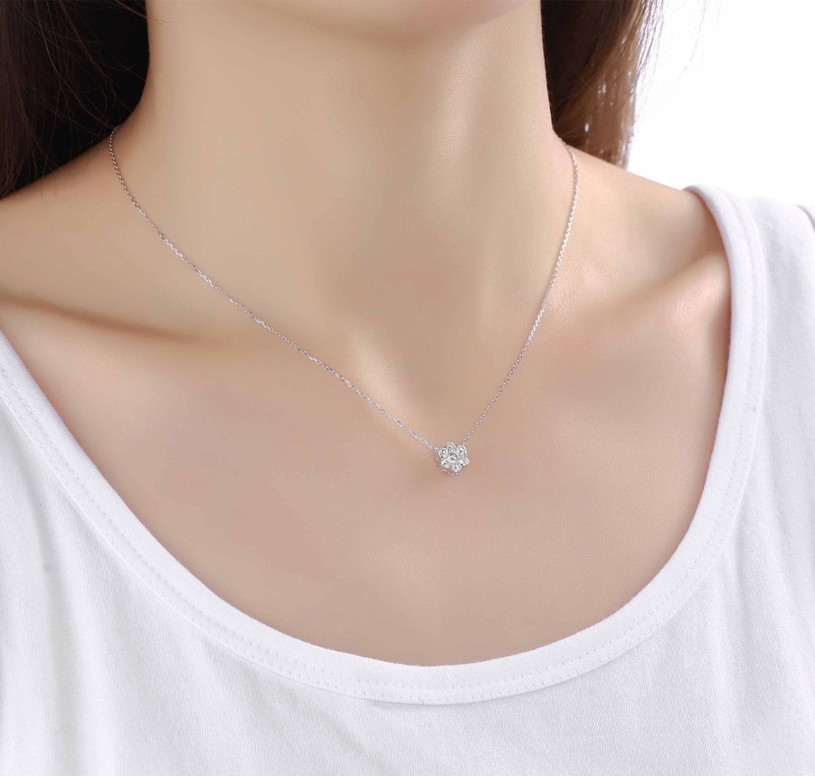 Necklaces Smiling Rocks | Essentials 0.50Ct Cluster Flower Necklace Nl-00085Wht