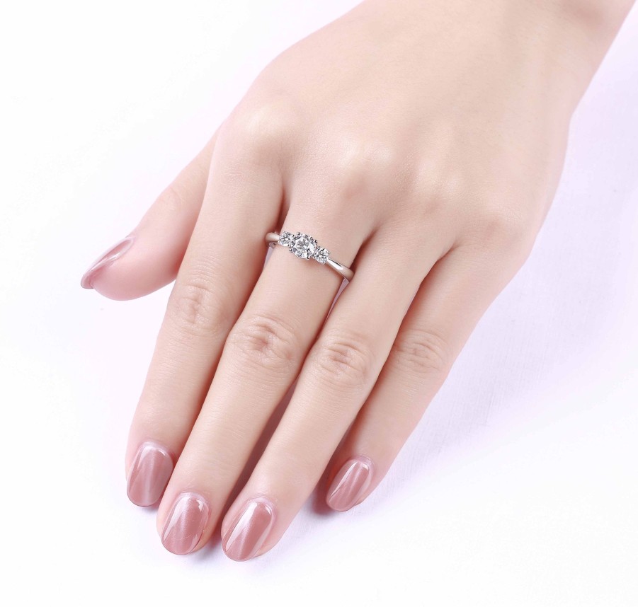 Rings Smiling Rocks | Engagement 0.84Ct Three Stone Ring R-00033Wht