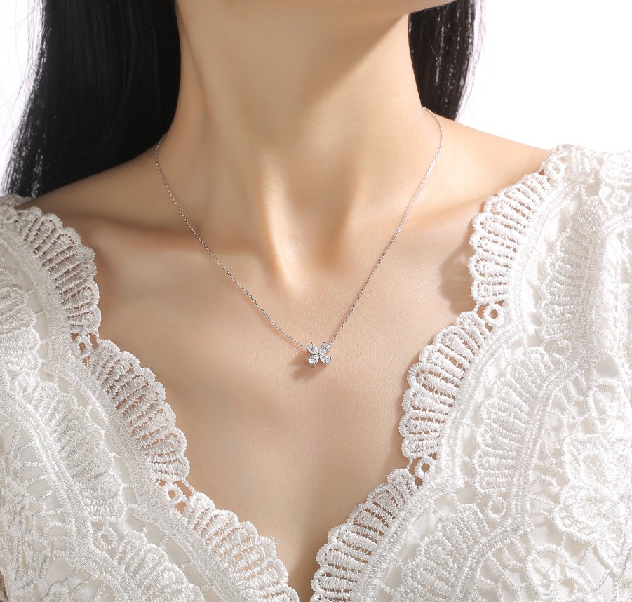 Necklaces Smiling Rocks | Lab Grown Diamond Pear Cluster Floral Necklace